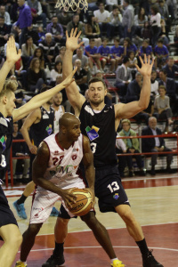 Fmc Ferentino vs Virtus Roma, regular season seconda giornata, LNP A2 Ovest, Bowers attacco